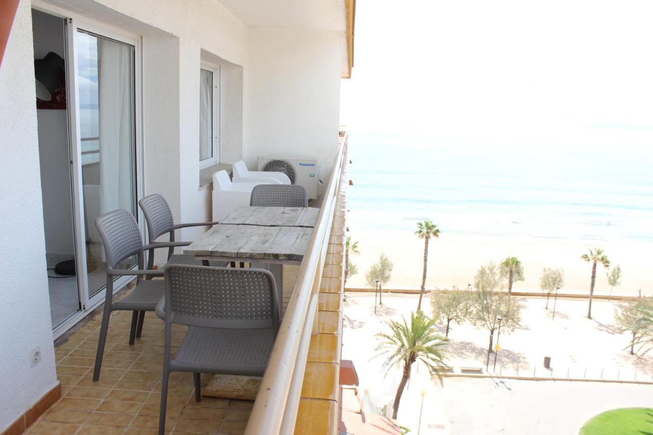 רוזס Beautiful Apartment In Front Of Beach, Pool, View מראה חיצוני תמונה