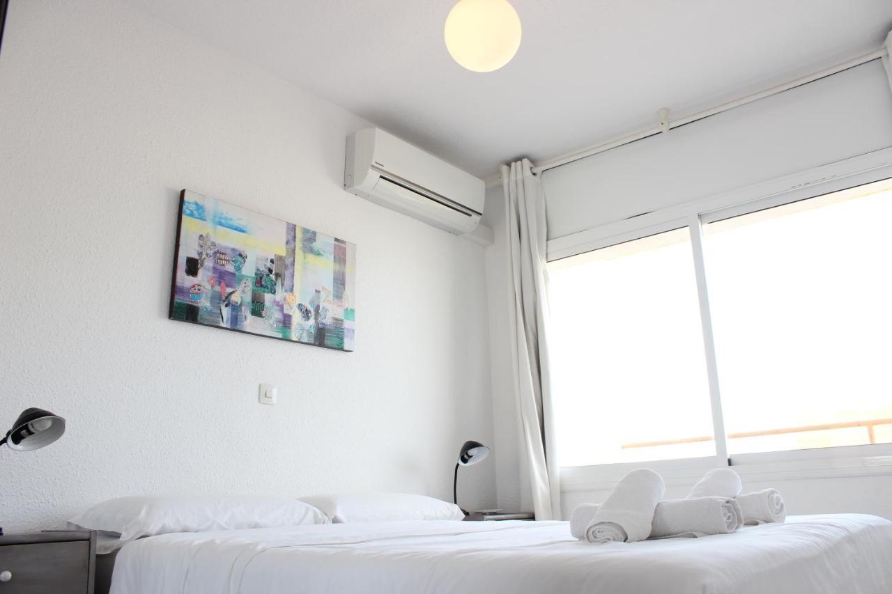 רוזס Beautiful Apartment In Front Of Beach, Pool, View מראה חיצוני תמונה